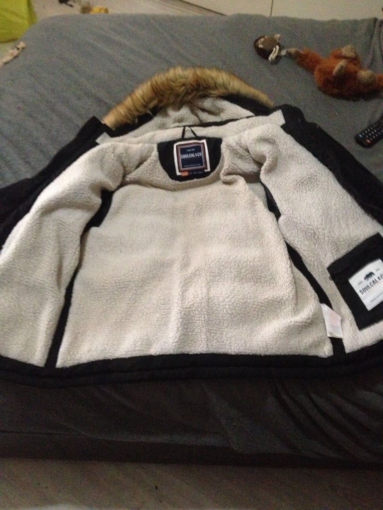 like brand new worn once immculate condition bargain £5 if picked up today