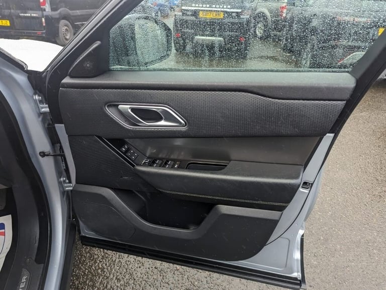 2018 Land Rover Range Rover Velar 2.0 S 5d 177 BHP Estate Diesel Automatic