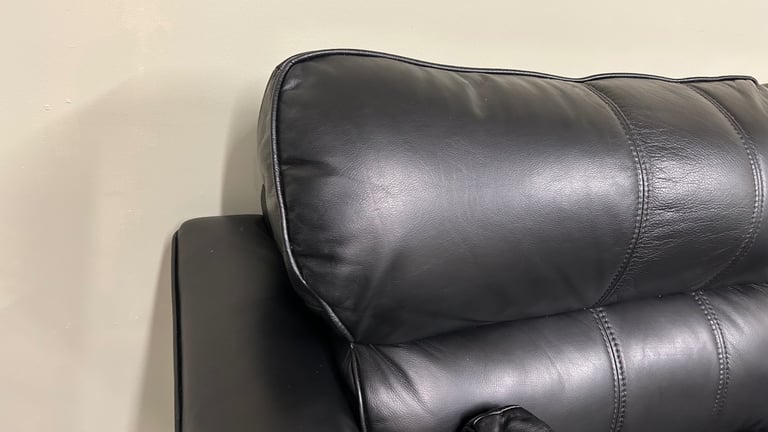 Black leather sofas 3&2