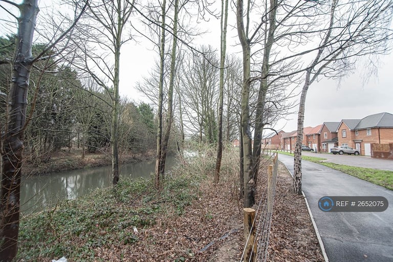 4 bedroom house in Longships Drive, Milton Keynes, MK3 (4 bed) (#2652075)