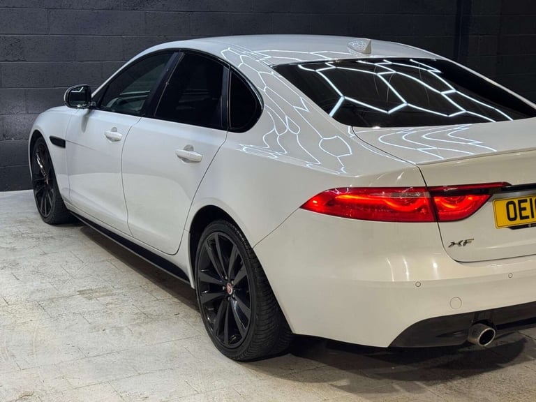 2016 Jaguar XF 3.0 XF V6 S D Auto 4dr Saloon Diesel Automatic