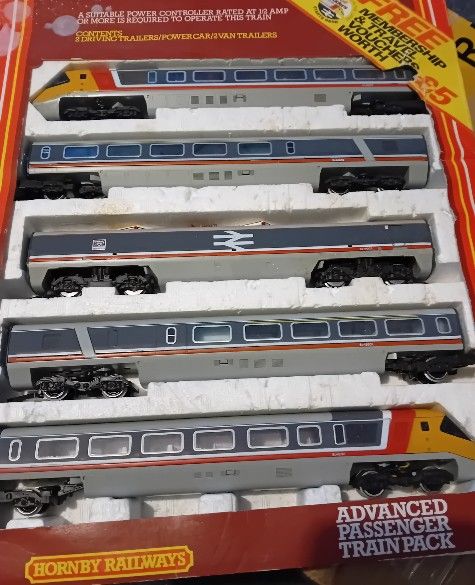 image for Apt trains