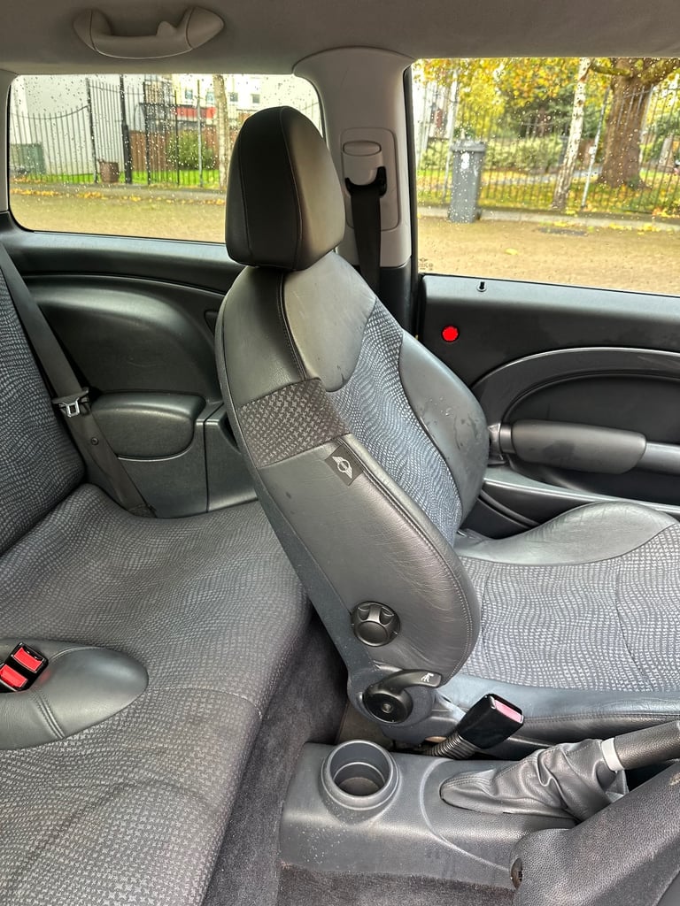 Mini, HATCHBACK, Hatchback, 2004, Manual, 1598 (cc), 3 doors