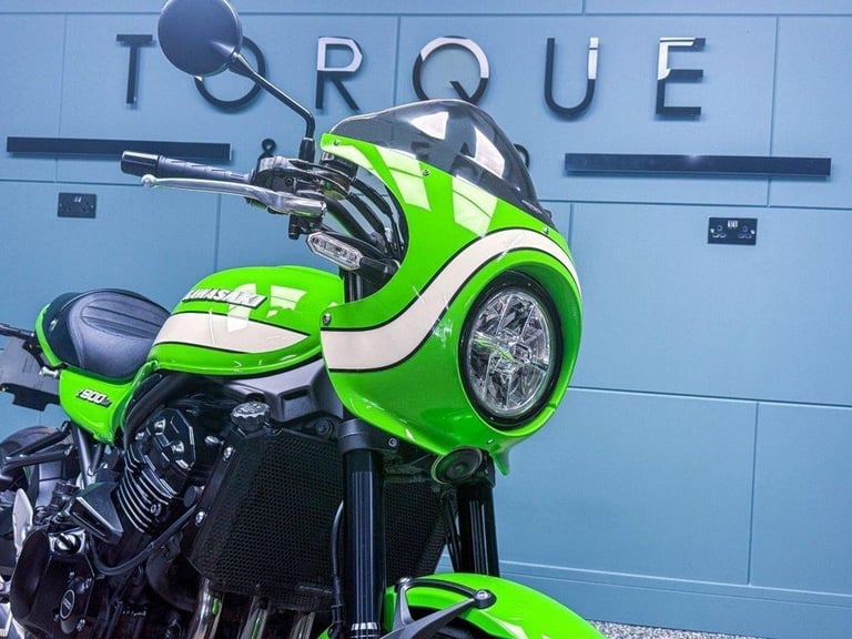 2018 18 KAWASAKI Z900 RS RS CAFE 900 SUPERNAKED - LOW MILES - MODERN CLASSIC