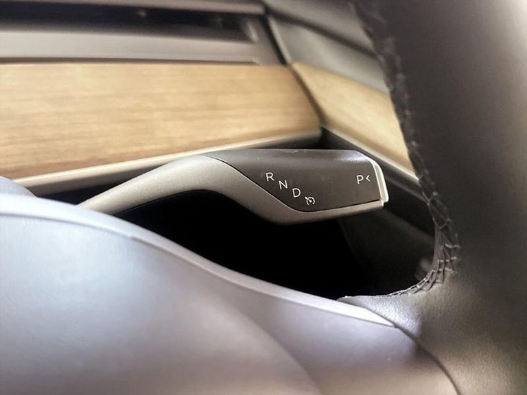 2021 Tesla Model 3 (Dual Motor) Long Range Auto 4WDE 4dr Automatic Saloon Electric Automatic