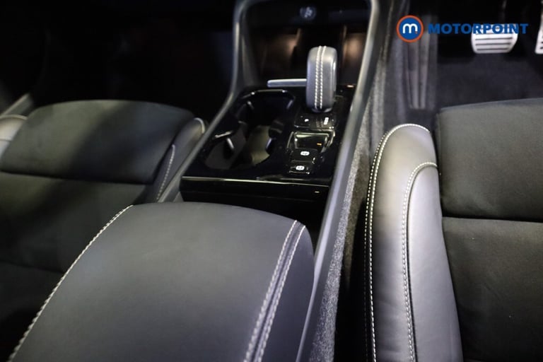 2021 Volvo XC40 1.5 T4 Recharge PHEV R DESIGN 5dr Auto SUV Hybrid Automatic