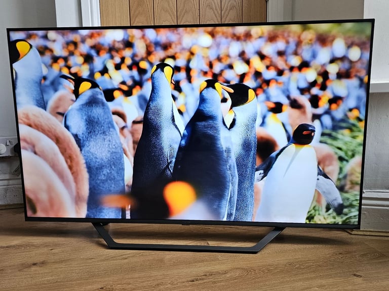 Hisense 55 inch Frameless Smart 4K UHD TV, Apps,