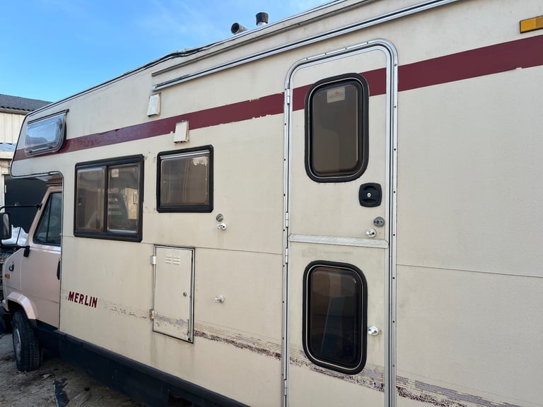 Old motorhome only 58k miles with toilet cassette and shower 