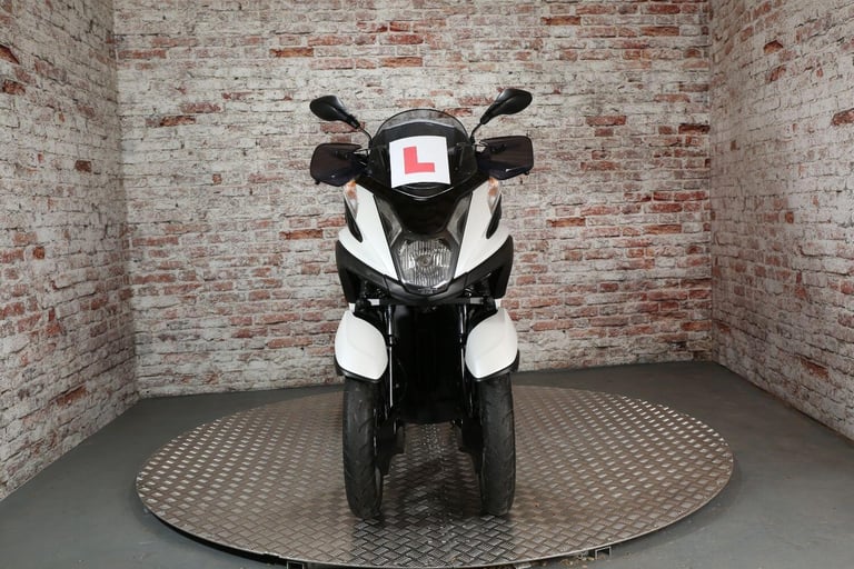 YAMAHA TRICITY - 2014 Petrol Automatic in White