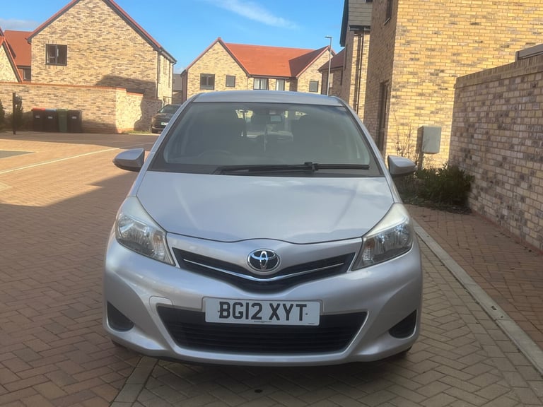 2012 Toyota Yaris 1.33 VVT-i TR 5dr Multidrive S HATCHBACK Petrol Manual