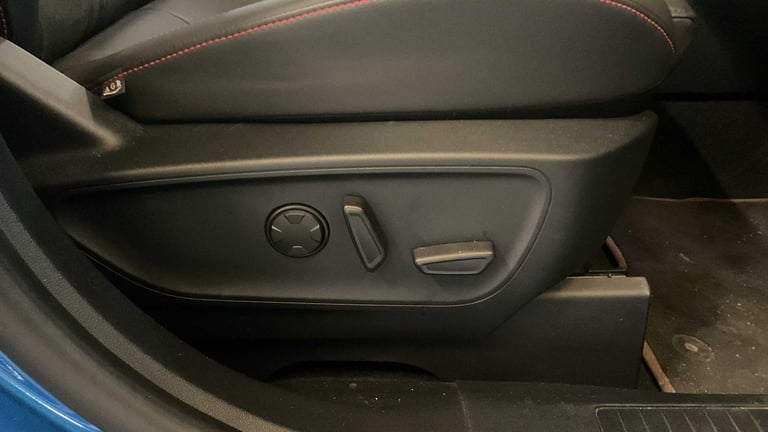 2025 Ford Kuga 2.5 PHEV ST-Line 5dr CVT SUV Plug-In Hy Automatic