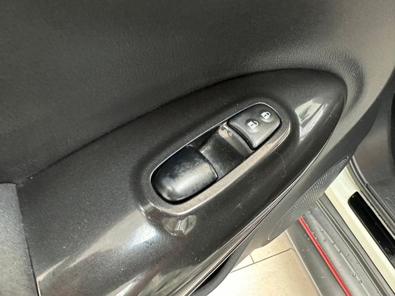 2014 Nissan Juke 1.6 DiG-T Nismo 5dr HATCHBACK PETROL Manual