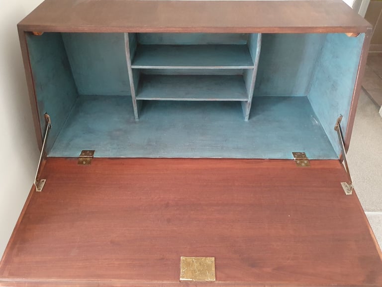 Bureau writing desk