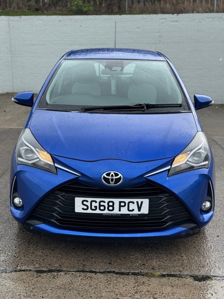 2018 Toyota Yaris icon 1.5 litre petrol manual 34,000 miles fully serviced cheap insurance 