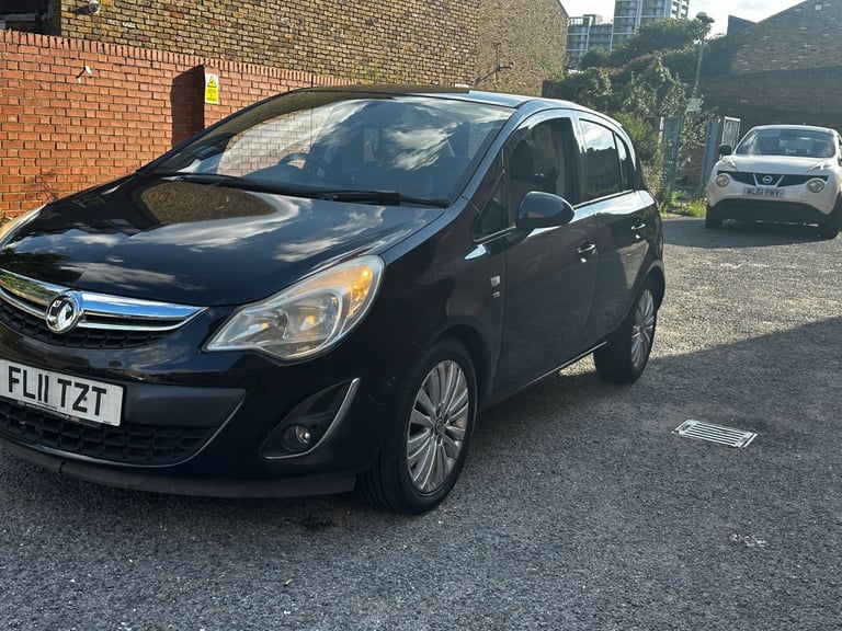 Vauxhall, CORSA, Hatchback, 2011, Manual, 1398 (cc),5 doors - Image 2