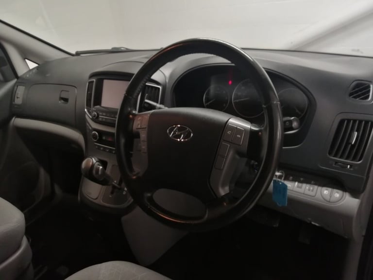 2019 69 HYUNDAI I800 2.5 CRDI SE NAV MPV 5DR DIESEL MANUAL EURO 6 (136 PS) 9 SEA
