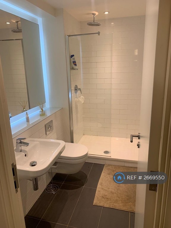 2 bedroom flat in Munday Street, Manchester, M4 (2 bed) (#2669550)