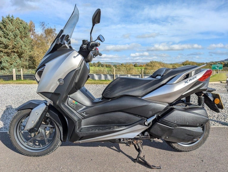 2020 YAMAHA XMAX 300