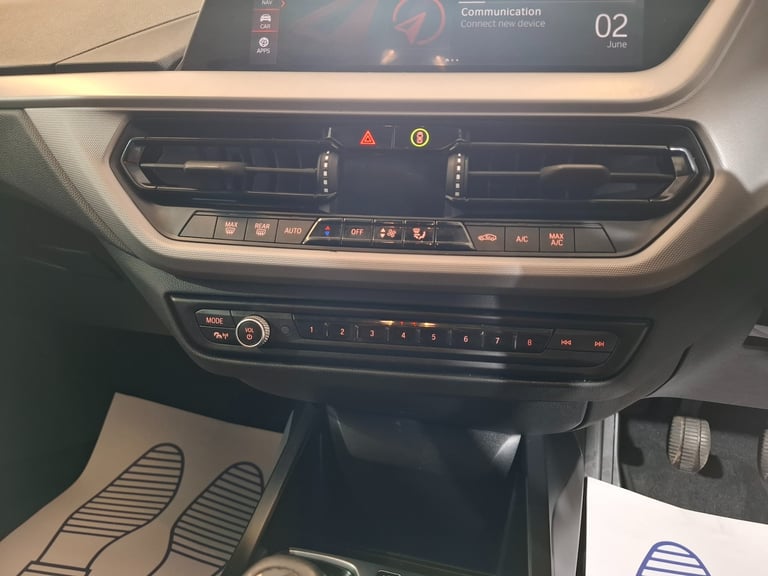 2022 BMW 1 Series 118i [136] SE 5dr [Live Cockpit Professional] HATCHBACK Petrol Manual