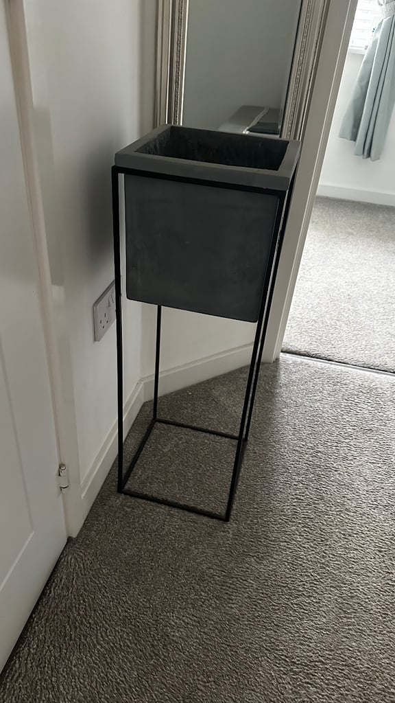image for Grey concrete planter with black metal frame