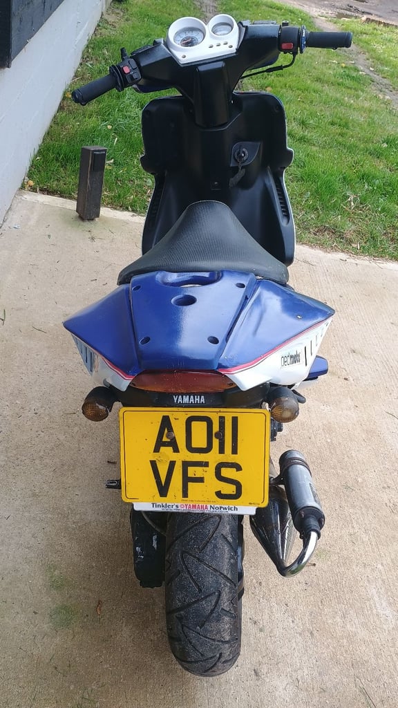 2011 Yamaha aerox 50cc scooter moped long MOT !