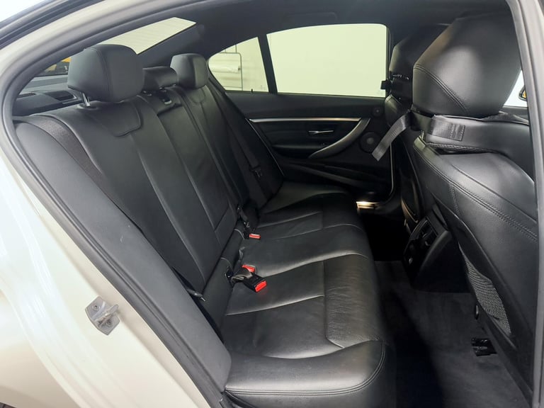 2019 BMW 3 Series 320i M Sport Shadow Edition Saloon SALOON Petrol Automatic