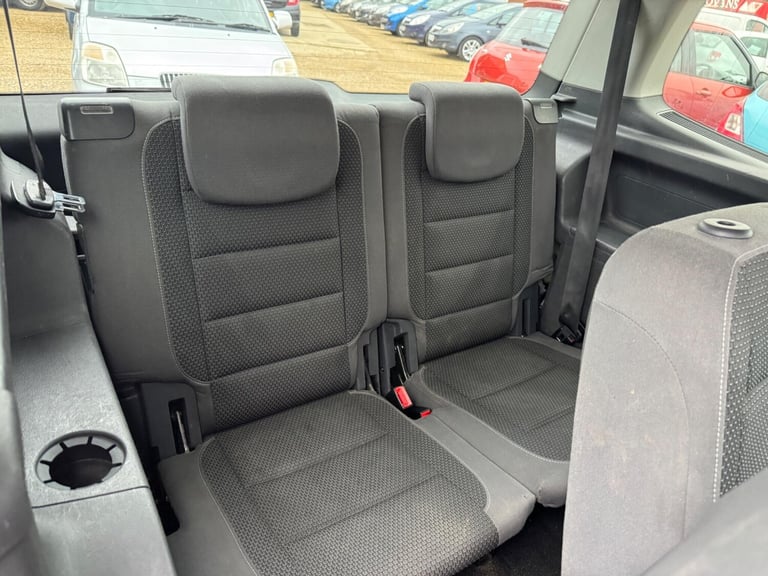 2010 Volkswagen Touran 2.0 TDI SE DSG Euro 5 5dr MPV Diesel Automatic