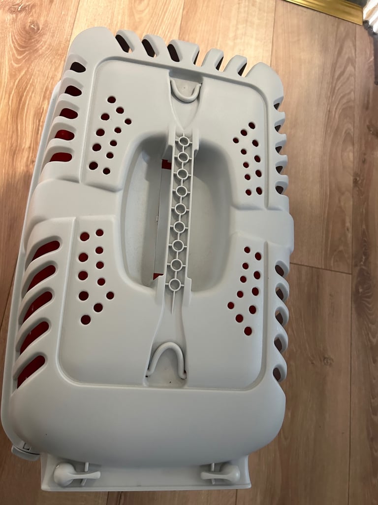 Pet ,Cat, Dog , rabbit carrier container / transport cage