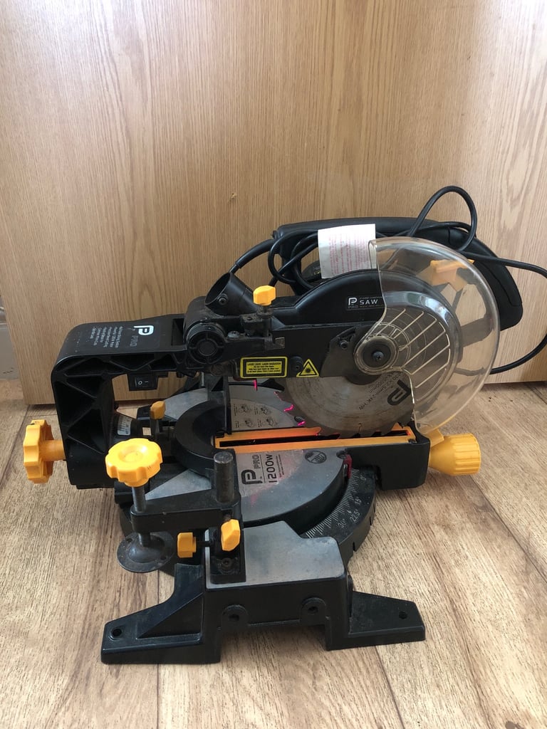 P Pro 1200W mitre saw features a ball race sliding system