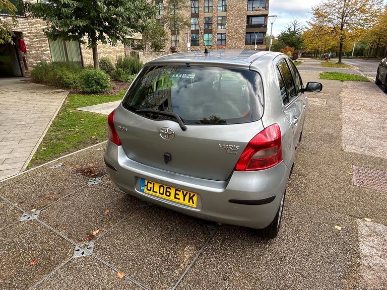 Toyota YARIS 1.3 automatic,low miles 50k,drives superb,excellent condition,service history,2 keys 