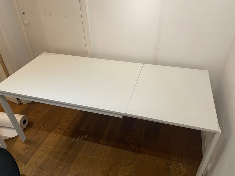 white VIHALS IKEA extendable dining table/office table/ extending table/ kitchen table