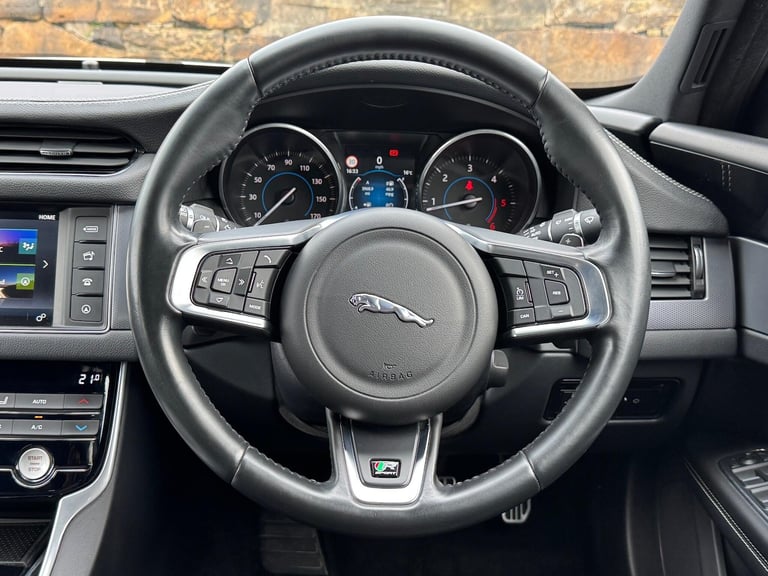 2016 Jaguar XF 2.0d R-Sport Auto Euro 6 (s/s) 4dr SALOON Diesel Automatic