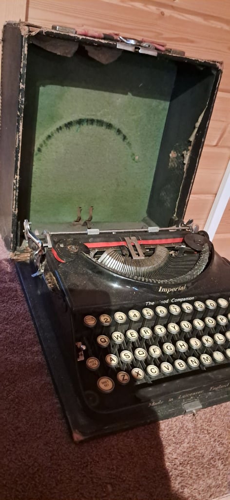 Vintage Imperial Typewriter