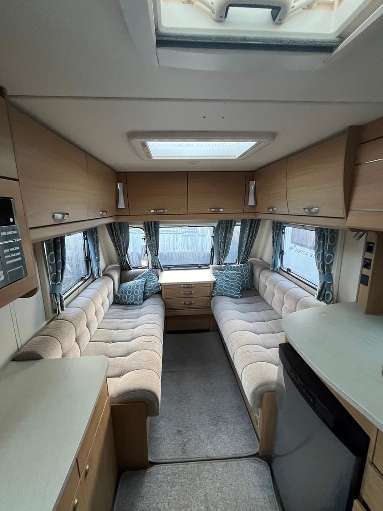 Compass Corona 2 berth 2015 