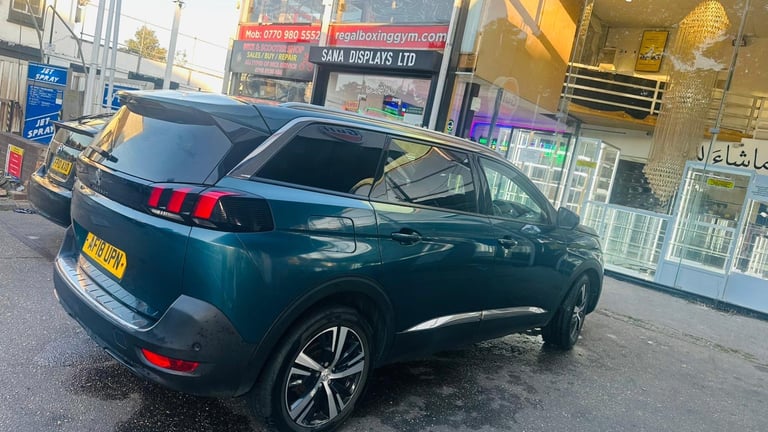 Peugeot, 5008, Hatchback, 2018, Semi-Auto, 1199 (cc), 5 doors
