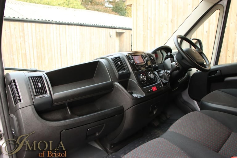 2020 Peugeot Boxer 2.2 BlueHDi 335 Professional L3 H2 Euro 6 (s/s) 5dr PANEL VAN Diesel Manual