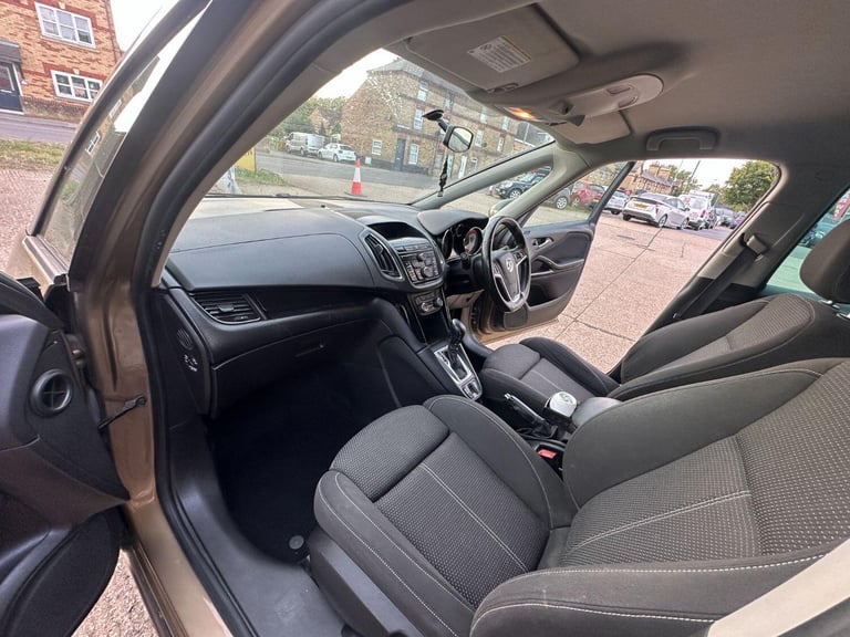 VAUXHALL ZAFIRA TOURER 2.0 CDTi SRi 2013