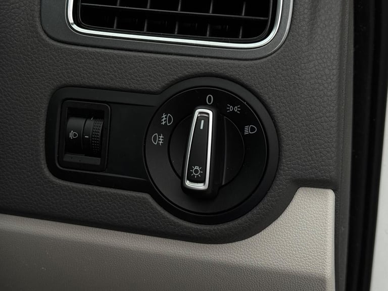 2015 Volkswagen Polo 1.0 BlueMotion Tech SE Design Euro 6 (s/s) 3dr HATCHBACK Petrol Manual