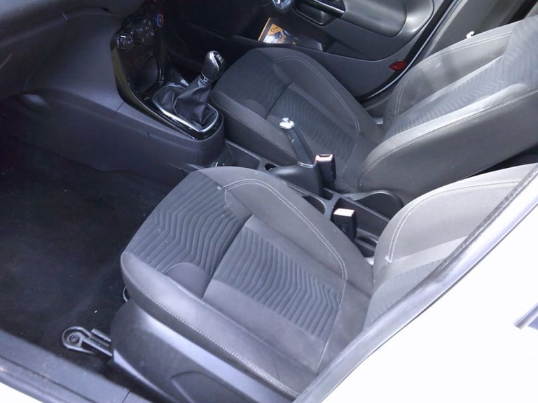 Ford Fiesta 1.25 82 Zetec 5dr Petrol