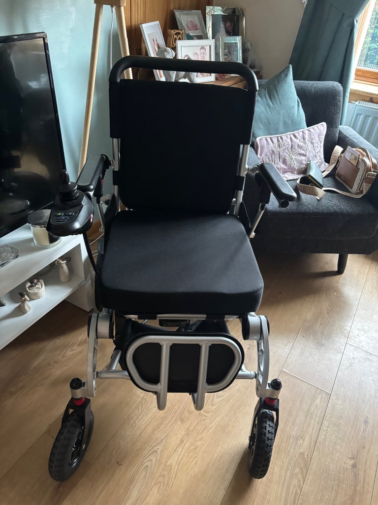 Electric wheelchair in amazing condition 