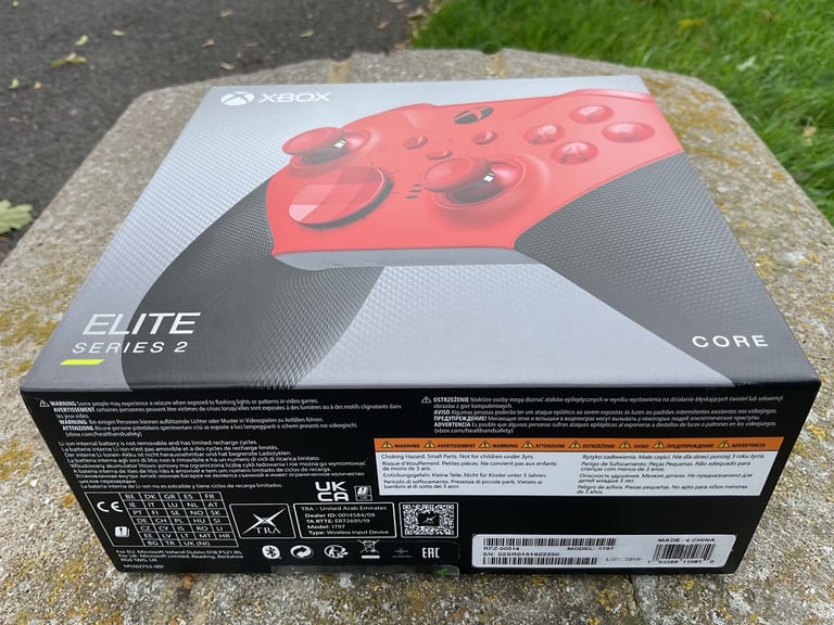 Microsoft White Xbox Series S 512GB Digital Console Bundle - New & Sealed.