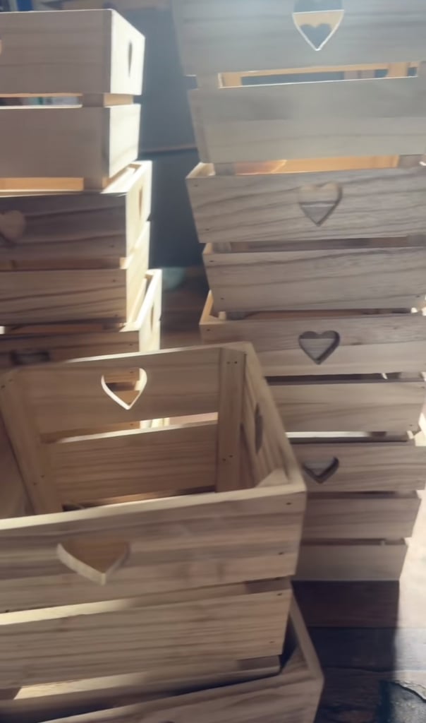 Wooden decorative basket 