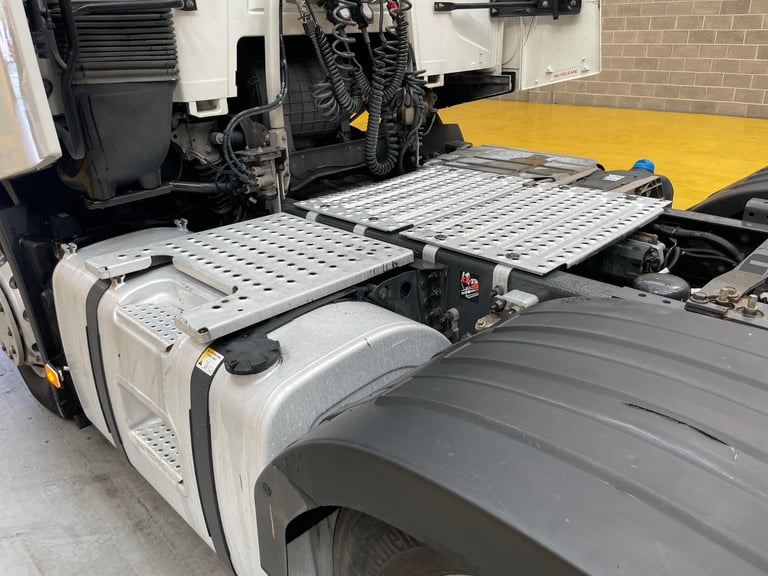 RENAULT T460 OPTIFUEL *EURO 6* 6X2 TRACTOR UNIT – 2018 – JG56 CSG