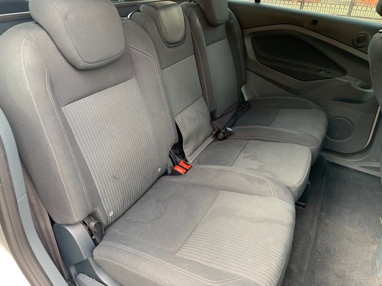 Ford, GRAND C-MAX, MPV, 2014, Manual, 1560 (cc), 5 doors, 7 Seats