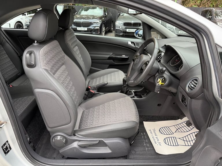 2015 Vauxhall Corsa 1.4 SE 3dr HATCHBACK PETROL Manual