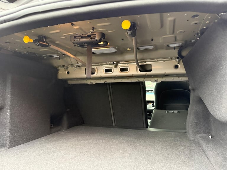 2023 Jaguar XF 2.0 P250i R-Dynamic HSE Black Saloon 4dr Petrol Auto Euro 6 (s/s) (250 ps) Petrol ...