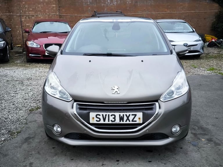 2013 13 PEUGEOT 208 1.6 E-HDI INTUITIVE 5D 92 BHP DIESEL