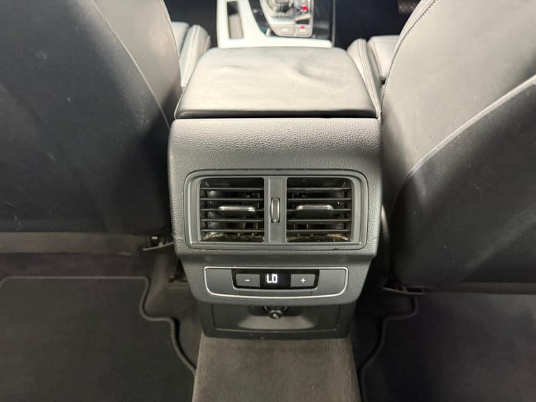  Audi Q5 2.0 TFSIe 55 Competition SUV 5dr Petrol Plug-in Hybrid S Tronic quattro Eur Petrol/Elect...