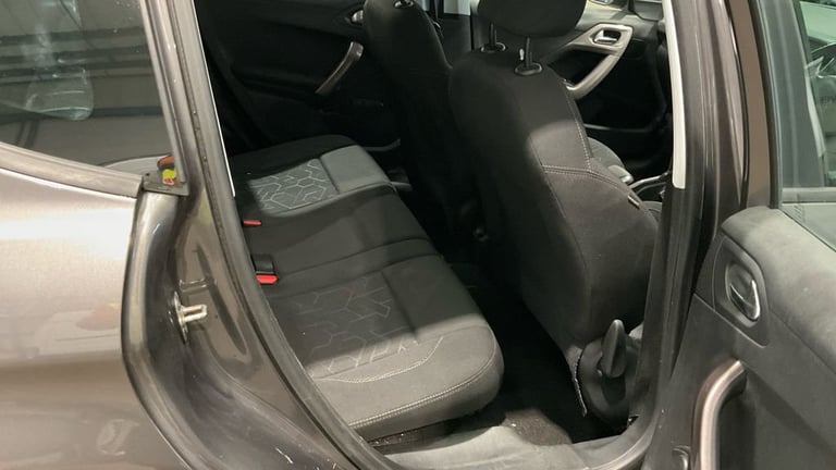 2015 Peugeot 2008 1.6 BlueHDi 75 Active 5dr HATCHBACK DIESEL Manual