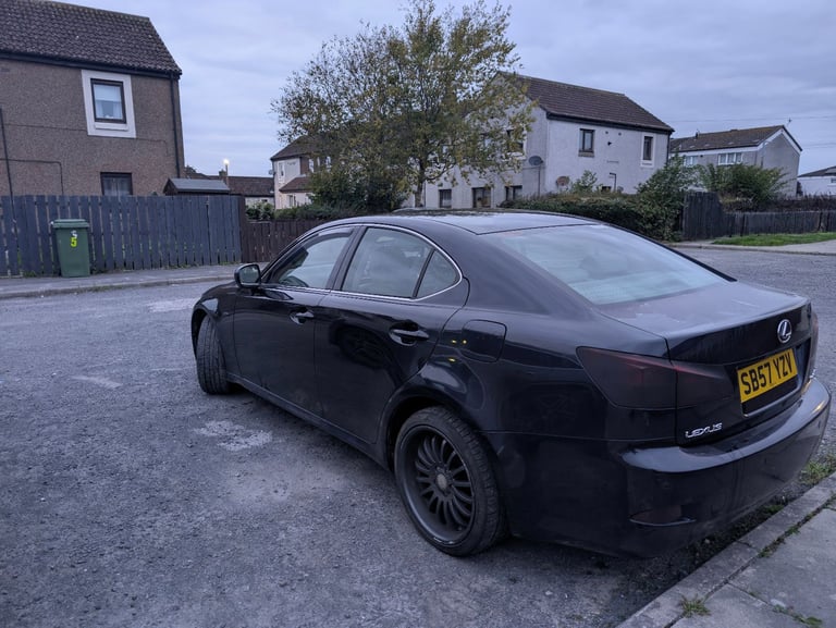 Lexus is 220d/250 breaking for parts